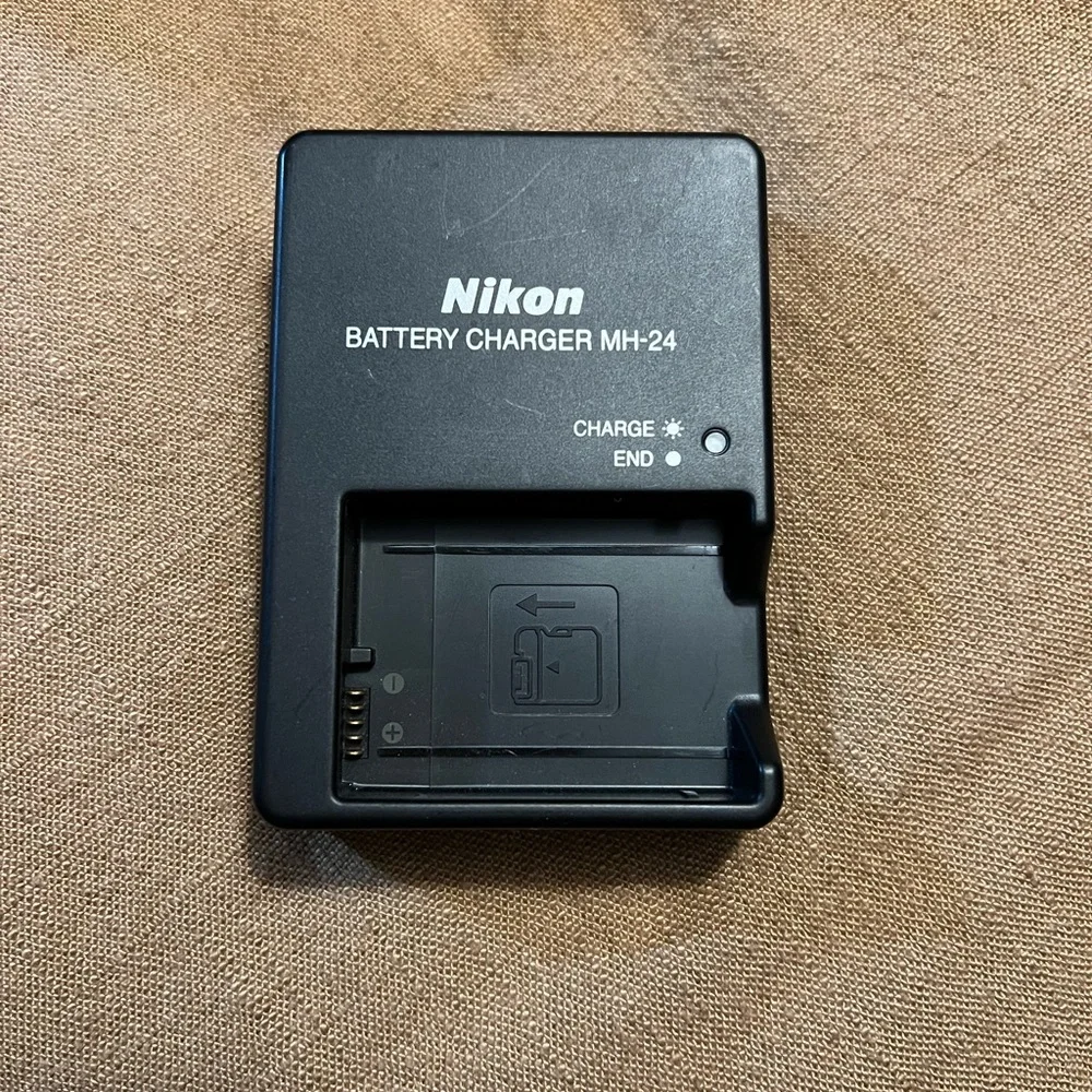 Nikon D3300 w/ 18-55mm & 55-200mm Lenses - Black